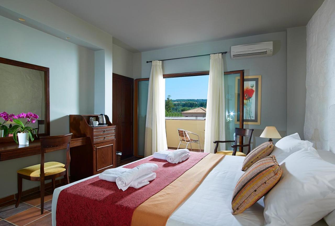Mistral Hotel - For Solo Travelers Máleme Luaran gambar
