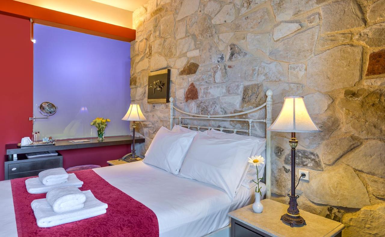 Mistral Hotel - For Solo Travelers Máleme Luaran gambar