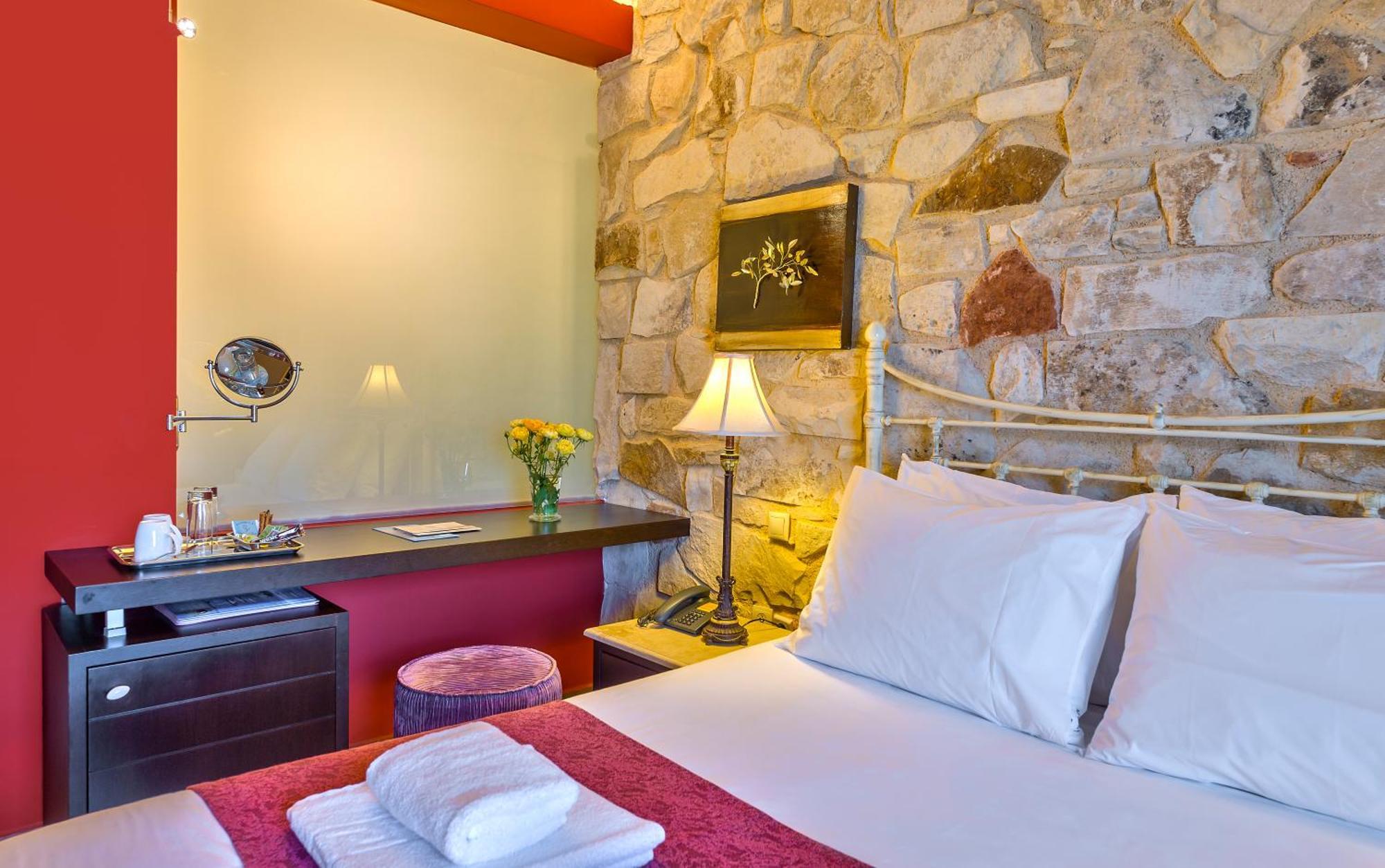 Mistral Hotel - For Solo Travelers Máleme Luaran gambar
