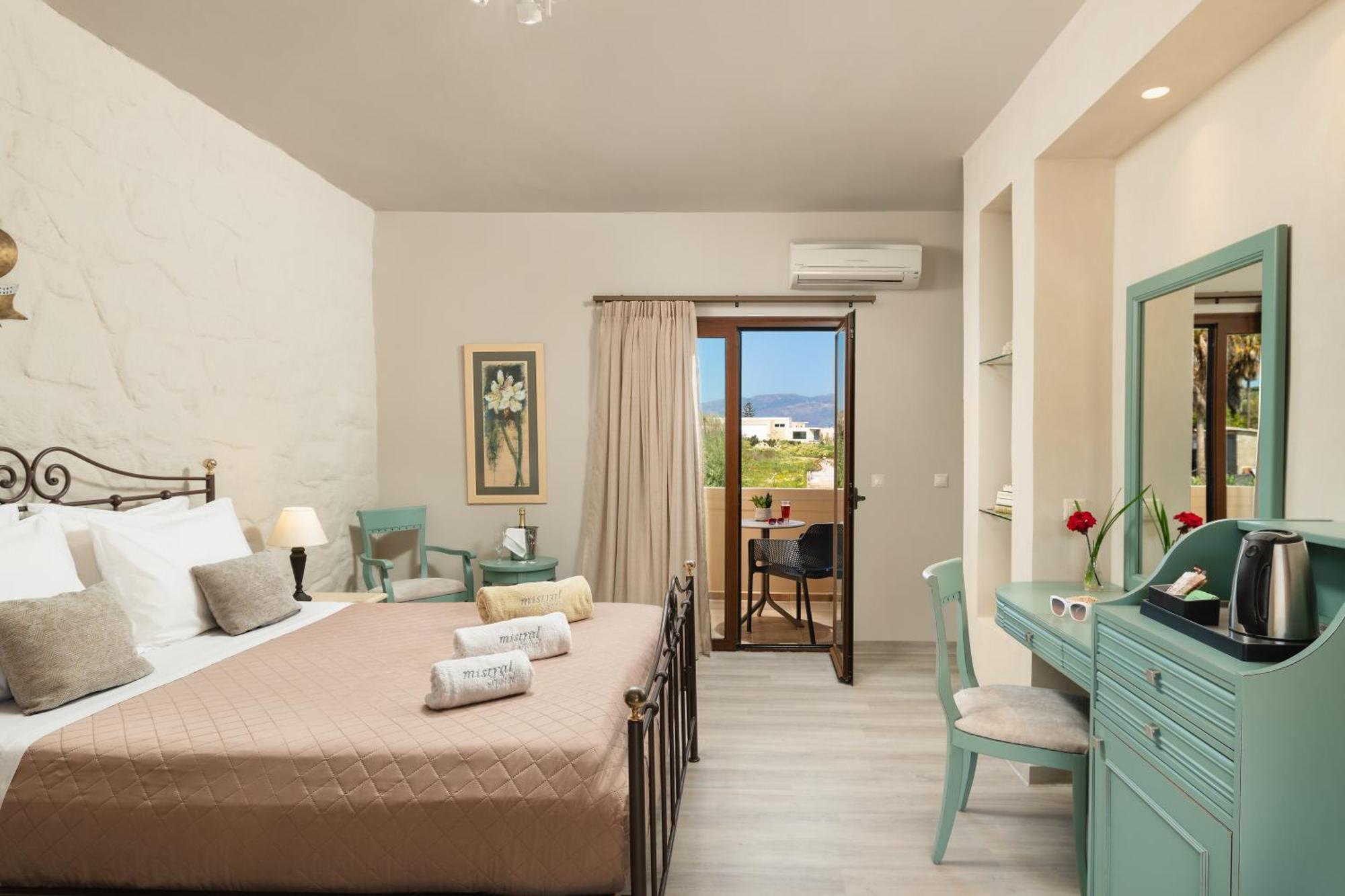 Mistral Hotel - For Solo Travelers Máleme Luaran gambar