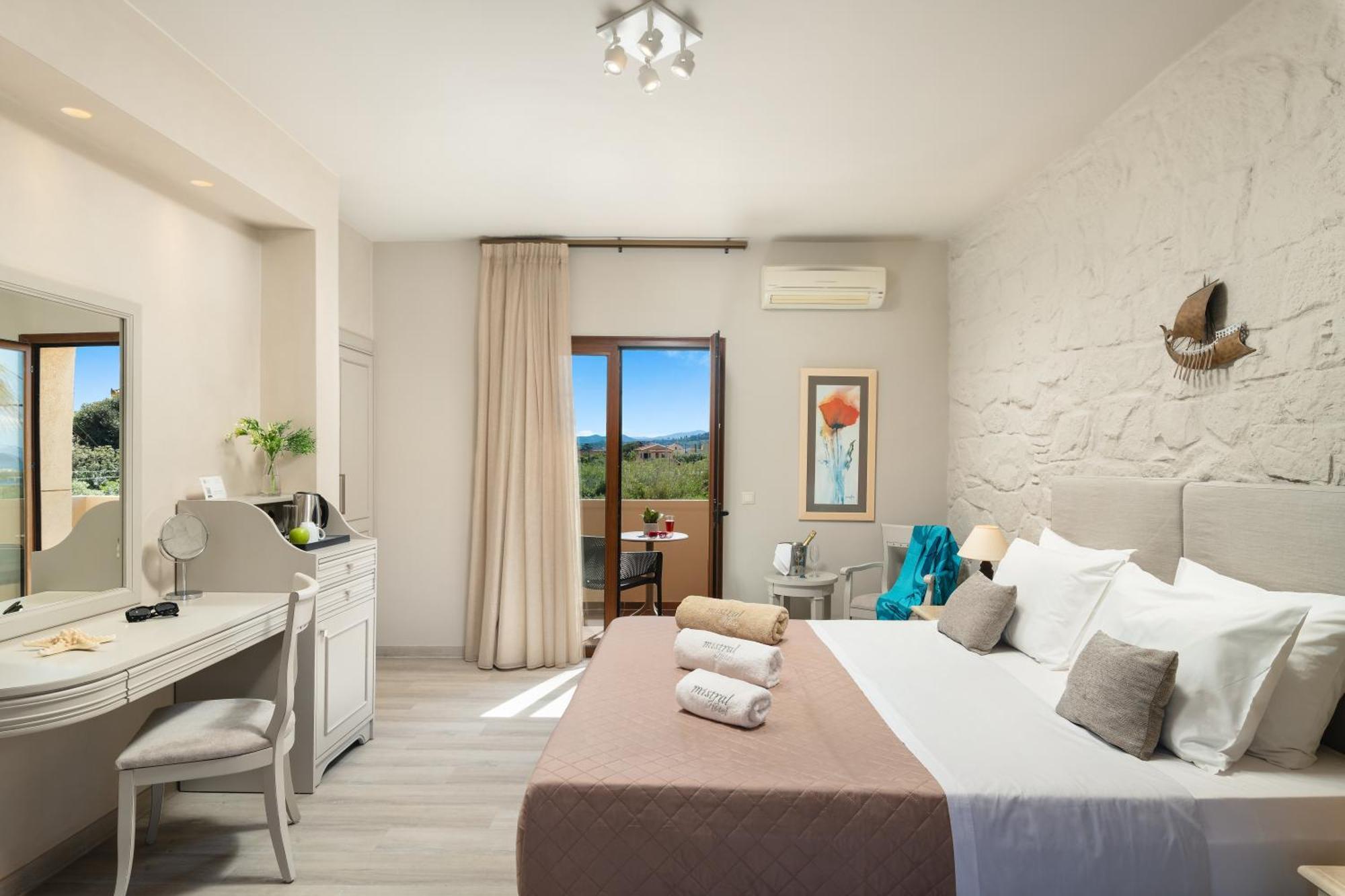 Mistral Hotel - For Solo Travelers Máleme Luaran gambar